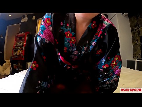 ❤️ O le teine ​​talavou cosplay e fiafia i feusua'iga e fa'atama'ita'i ma se squirt i se fafine ti'eti'e solofanua ma se blowjob. Teine Asia ma pusi fulufulua ma susu aulelei i toniga Iapani masani i ata vitiō faʻaalia le masturbation ma meataalo fuck. Sakura 3 OSAKAORN. ❤  Fa'afeusuaiga ﹏